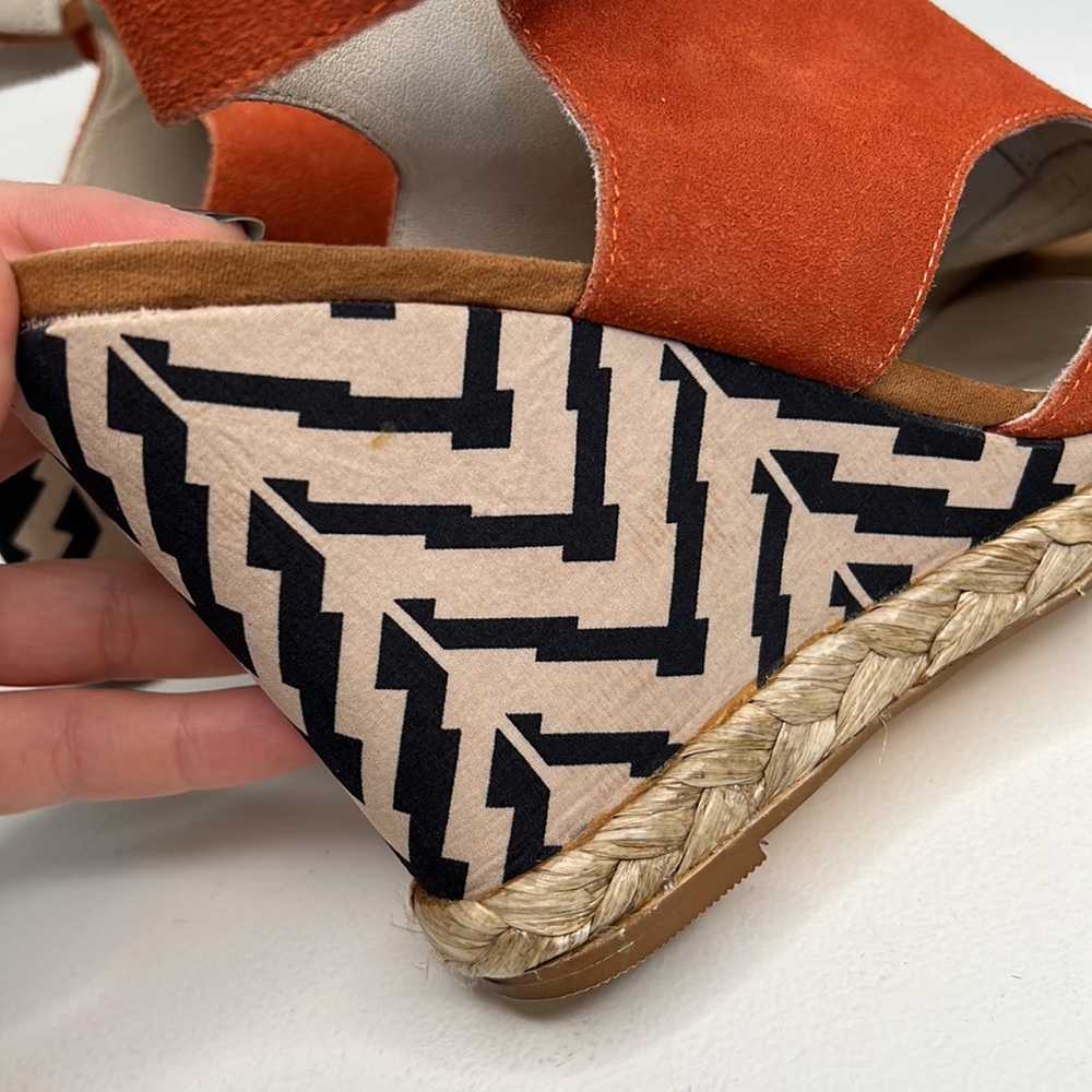 Bibi Lou rust orange suede & chevron wedge size 9 from Anthropologie - Picture 11 of 15